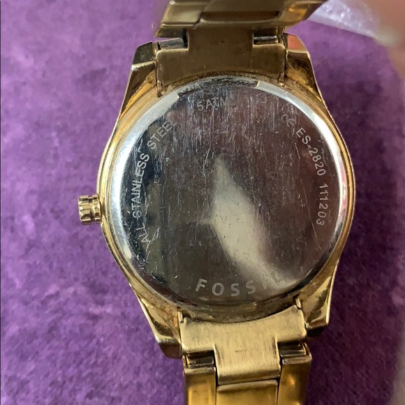 Authentic Fossil Linked Gold Watch - Picture 7 of 7